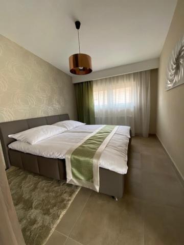 Lelle Sun And Pool Apartments Balatonlelle Luaran gambar